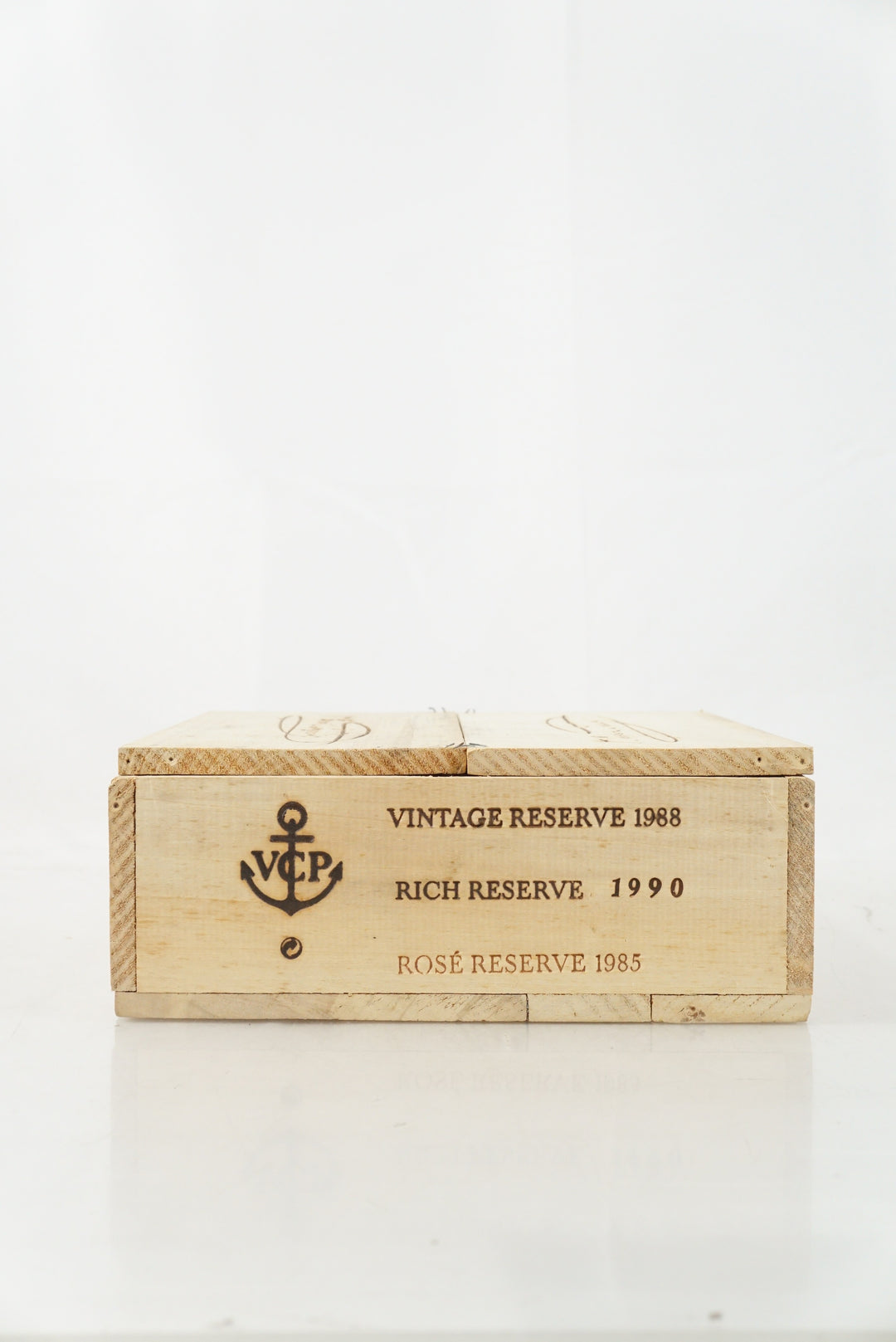 Veuve Clicquot Ponsardin Assortment (1 x Reserve 1988, 1 x Reserve 1990, 1 x Rose 1985) NV