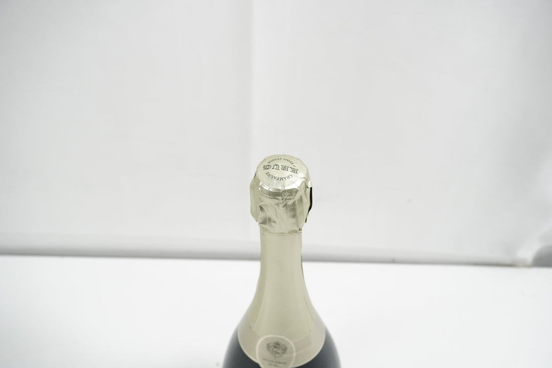 Krug Clos de Mesnil 2006, Krug Clos du Mesnil 2006 price HK, Buy Krug Clos du Mesnil 2006 Hong Kong, Krug 2006 vintage champagne HK, Blanc de Blancs champagne Hong Kong, Rare single vineyard champagne HK, Krug Clos du Mesnil 750ml price, Investment grade champagne Hong Kong, Luxury champagne delivery HK, Krug champagne online shop Hong Kong, Krug Clos du Mesnil 2006 tasting notes, Top collector champagnes HK, Buy fine wine Hong Kong online, Krug Clos du Mesnil 2006 gift box, Prestigious French champagne HK