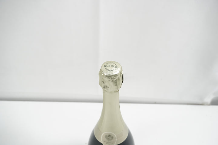 Krug Clos de Mesnil 2006, Krug Clos du Mesnil 2006 price HK, Buy Krug Clos du Mesnil 2006 Hong Kong, Krug 2006 vintage champagne HK, Blanc de Blancs champagne Hong Kong, Rare single vineyard champagne HK, Krug Clos du Mesnil 750ml price, Investment grade champagne Hong Kong, Luxury champagne delivery HK, Krug champagne online shop Hong Kong, Krug Clos du Mesnil 2006 tasting notes, Top collector champagnes HK, Buy fine wine Hong Kong online, Krug Clos du Mesnil 2006 gift box, Prestigious French champagne HK