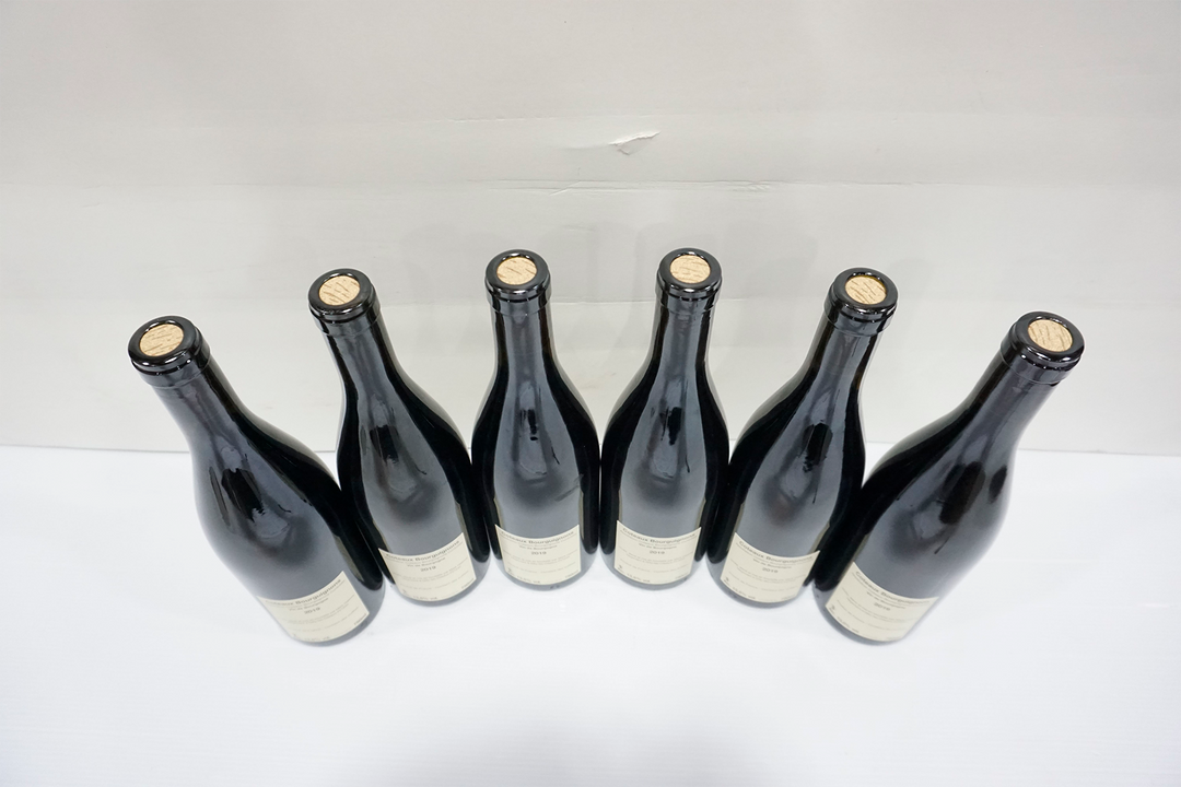 Mark Haisma a Bogan in Bogandy Rouge 2019