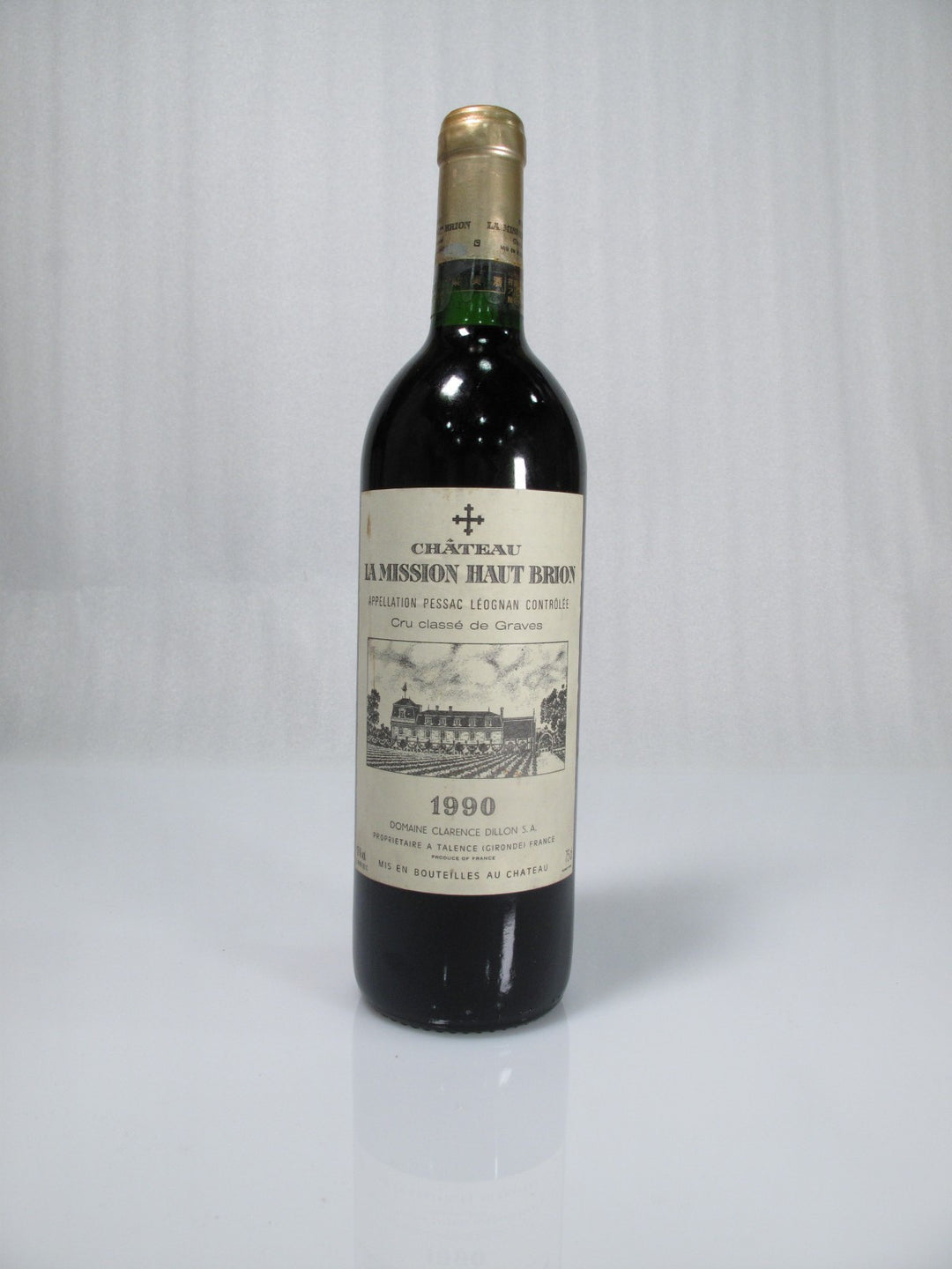 Chateau La Mission Haut Brion 1990 *