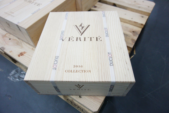 Verite Assortment Case (La Joie x 1 / La Muse x 1 / Le Desir x 1) 2016