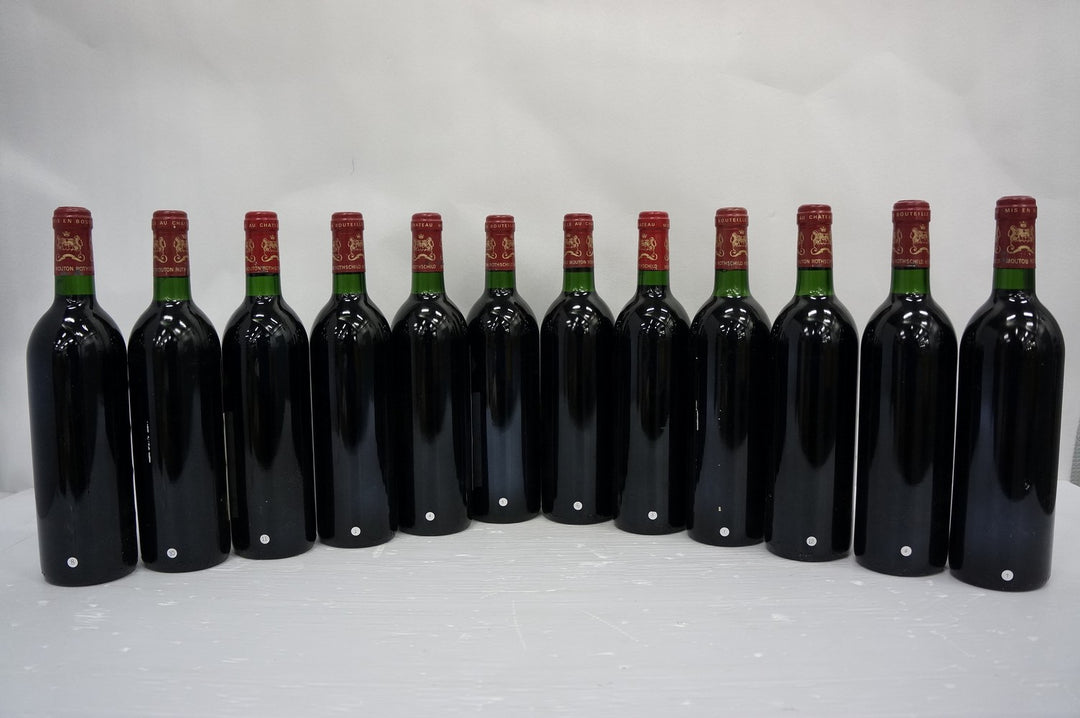 Chateau Mouton Rothschild 1986 *