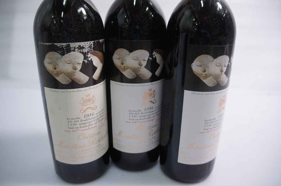 Chateau Mouton Rothschild 1986 *