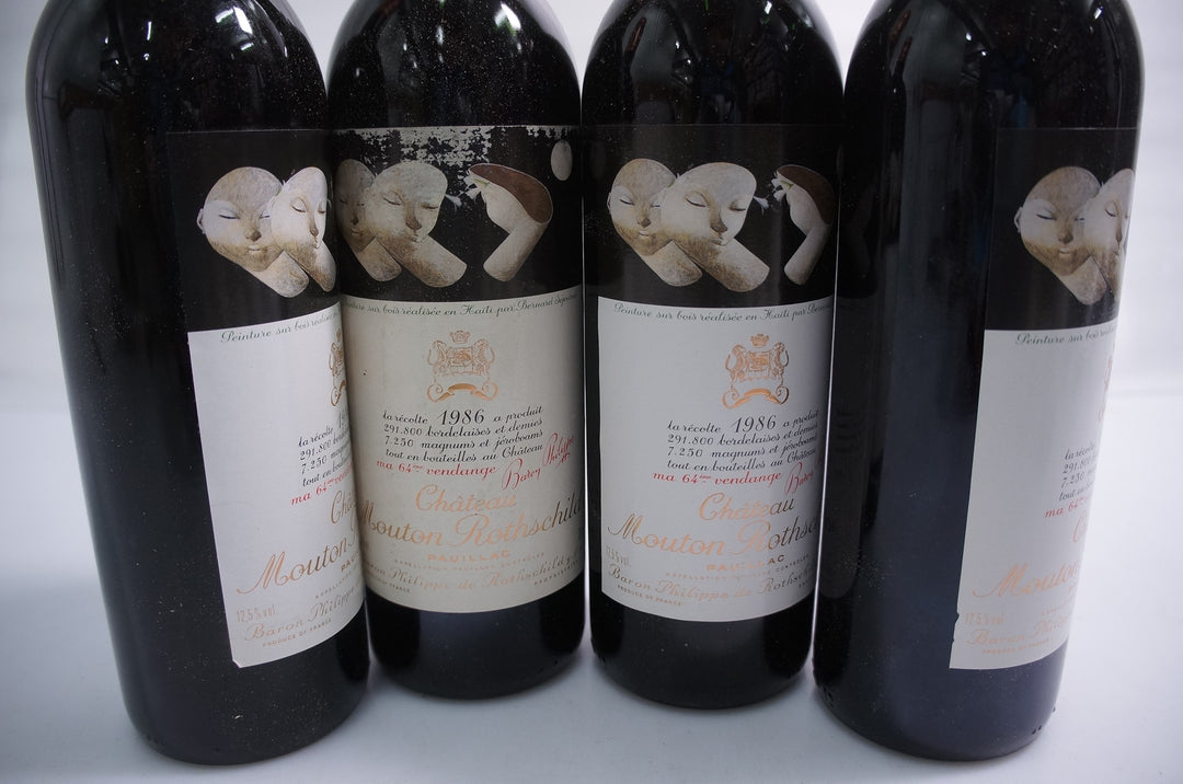 Chateau Mouton Rothschild 1986 *