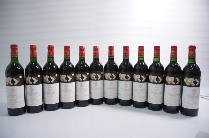 Chateau Mouton Rothschild 1986 *