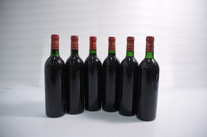 Chateau Mouton Rothschild 1986 *