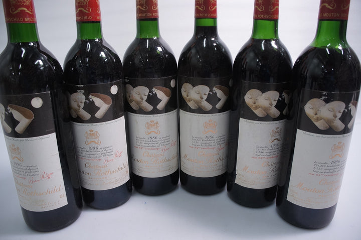 Chateau Mouton Rothschild 1986 *
