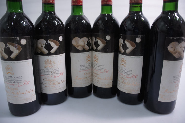 Chateau Mouton Rothschild 1986 *