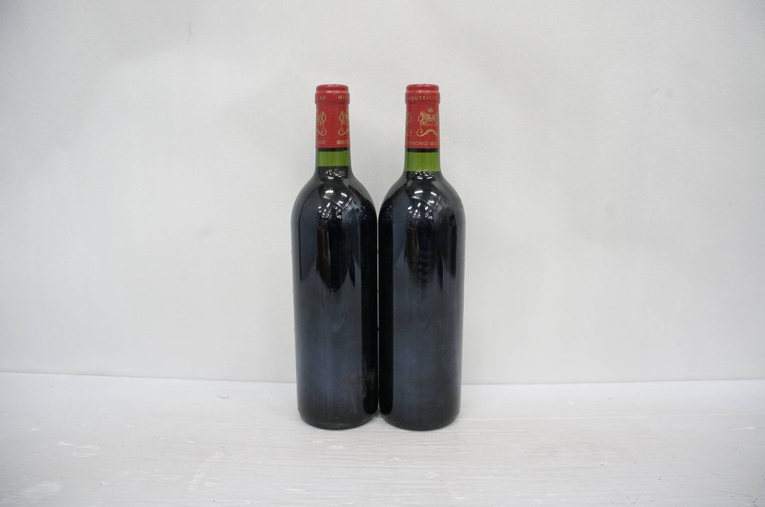 Chateau Mouton Rothschild 1983 *