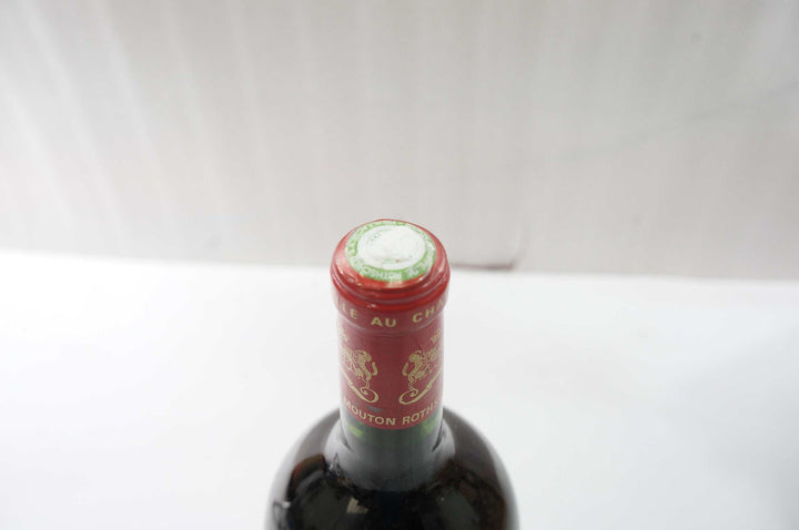 Chateau Mouton Rothschild (Magnum) 1982 *