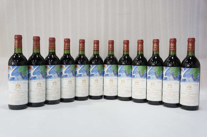 Chateau Mouton Rothschild (owc) 1982 *