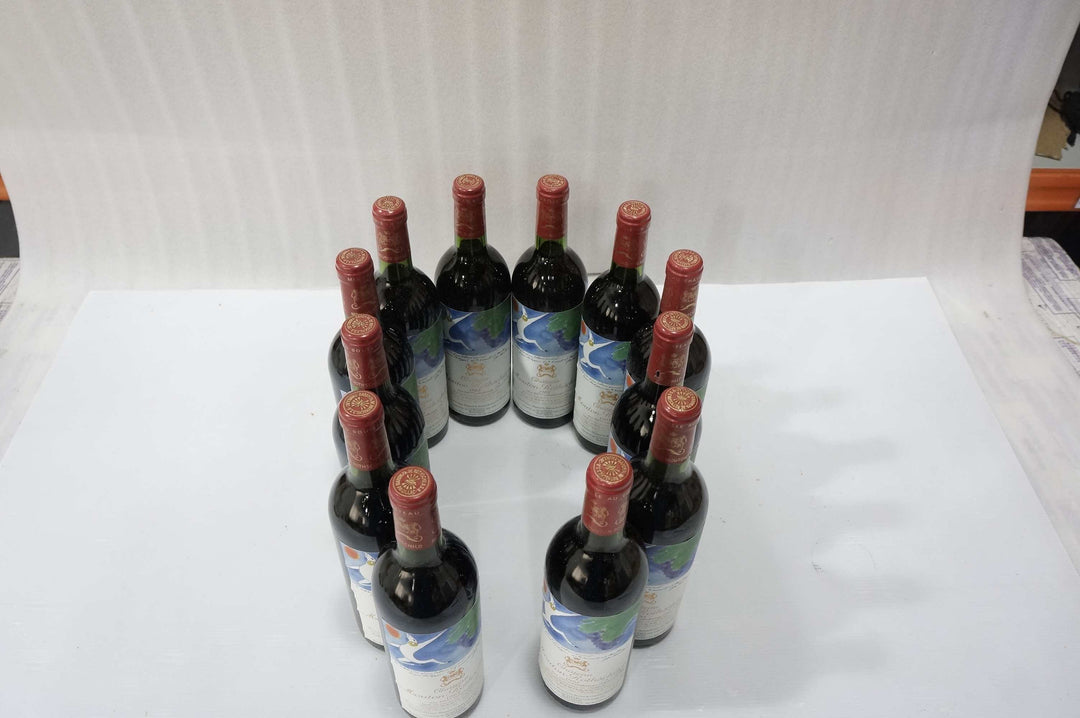 Chateau Mouton Rothschild (owc) 1982 *