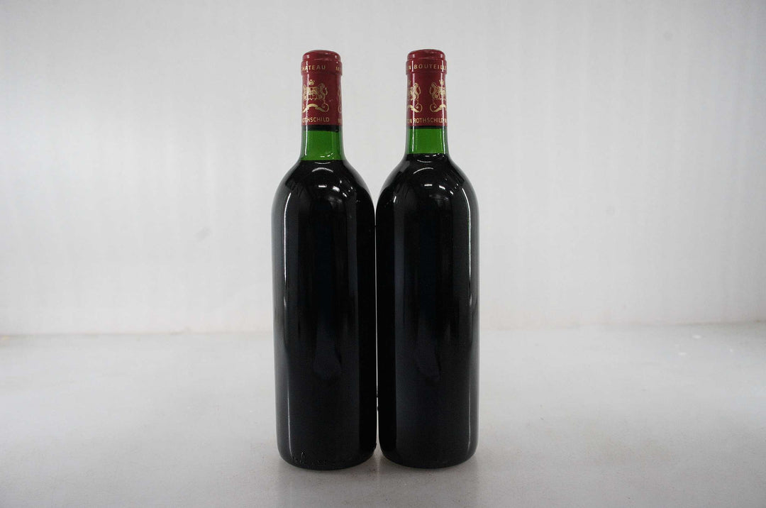Chateau Mouton Rothschild 1986 *