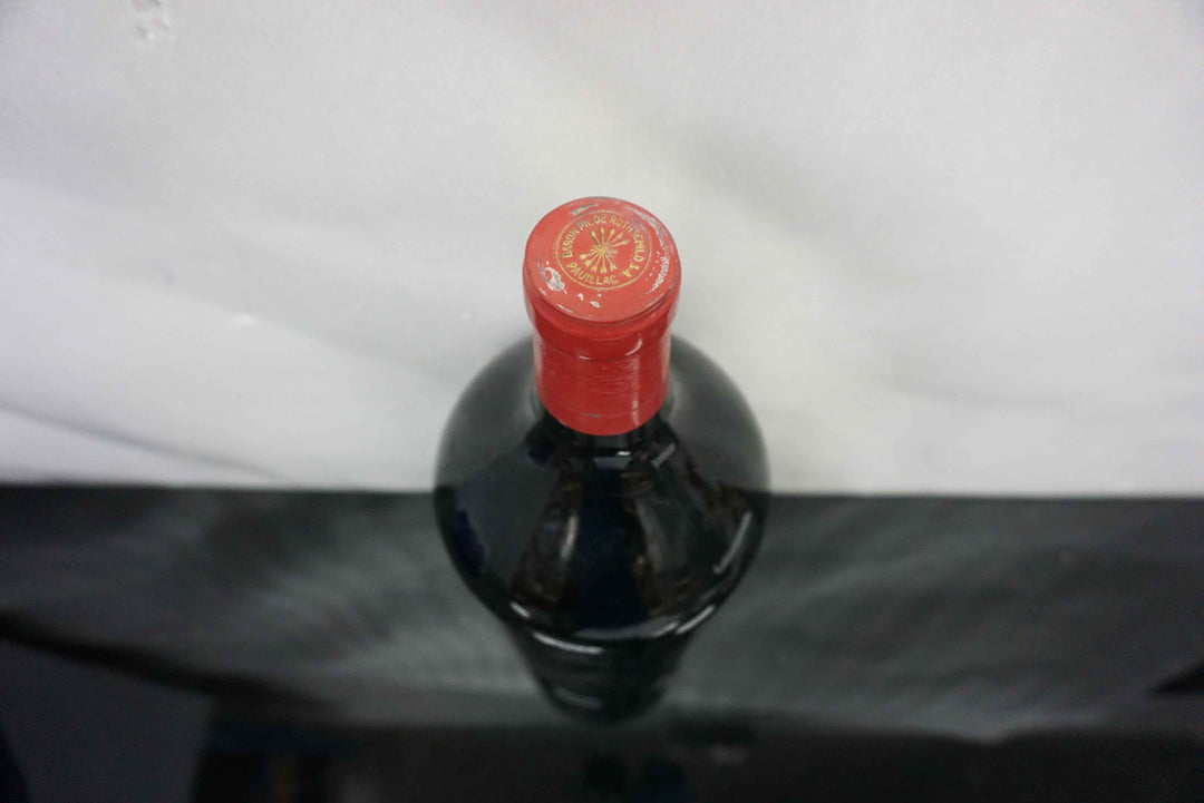 Chateau Mouton Rothschild (OWC) Double Magnum 1985 *
