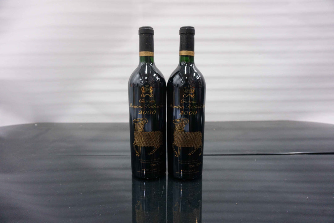 Chateau Mouton Rothschild 2000 *