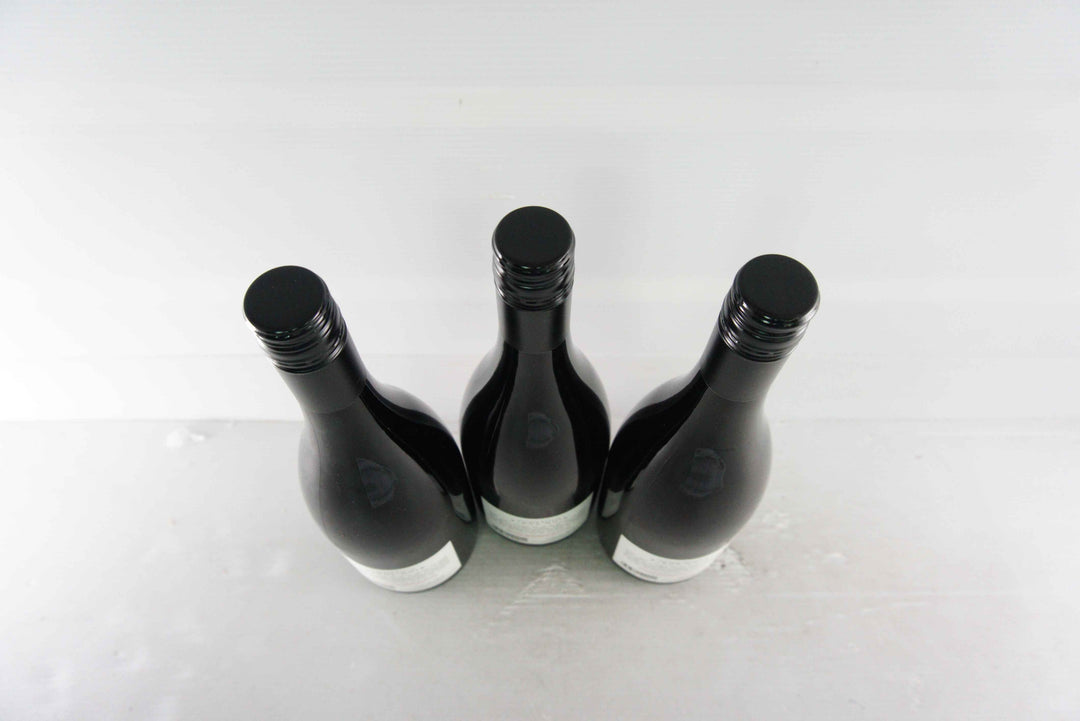 Lochar Estate Pinot Noir 2010