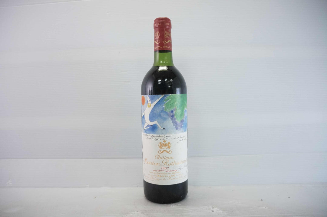 Chateau Mouton Rothschild 1982 *