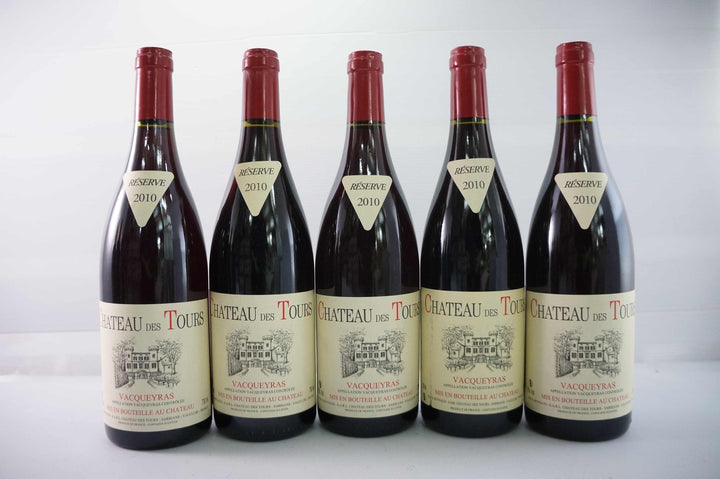Chateau des Tours Vacqueyras (Chateau Rayas) 2010 *