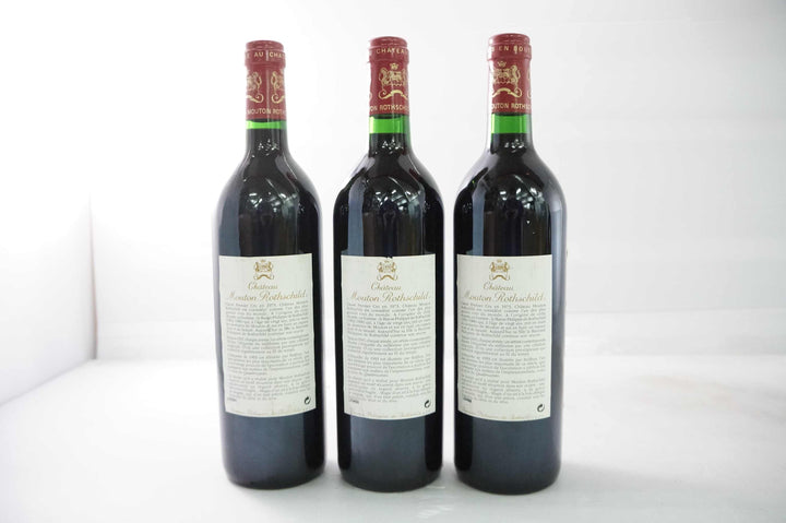 Chateau Mouton Rothschild 1993 *