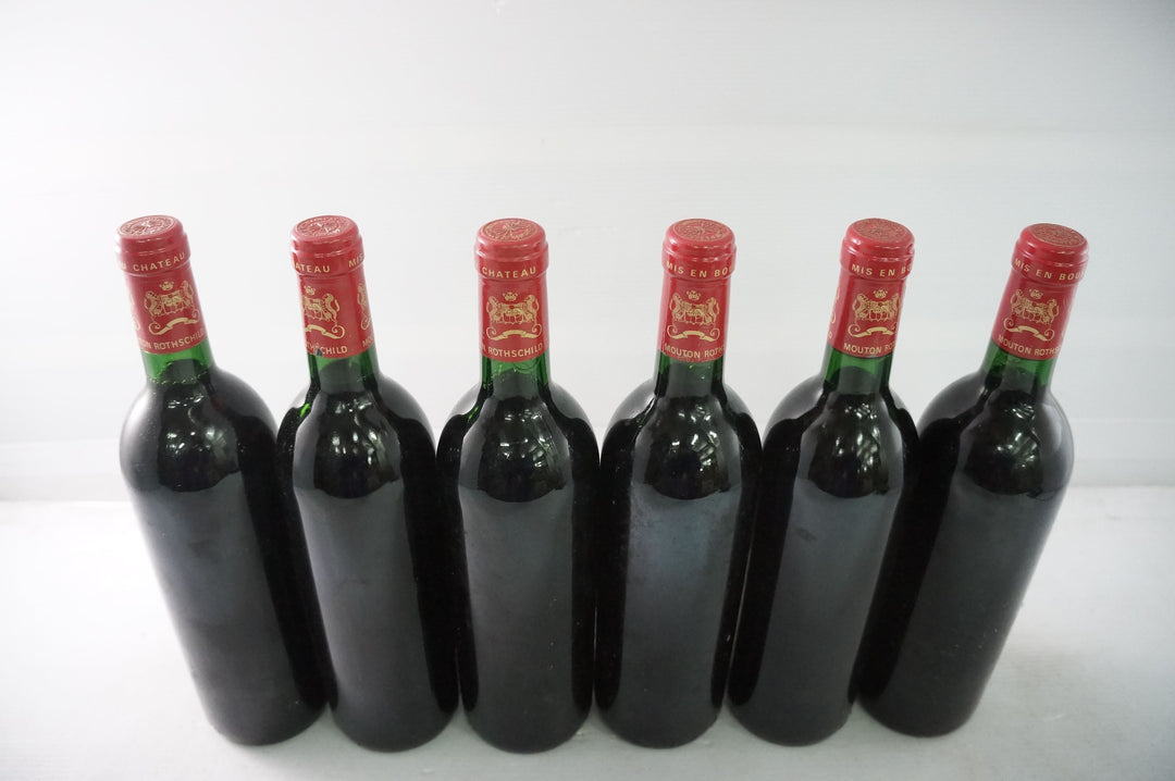 Chateau Mouton Rothschild OWC 1986 *