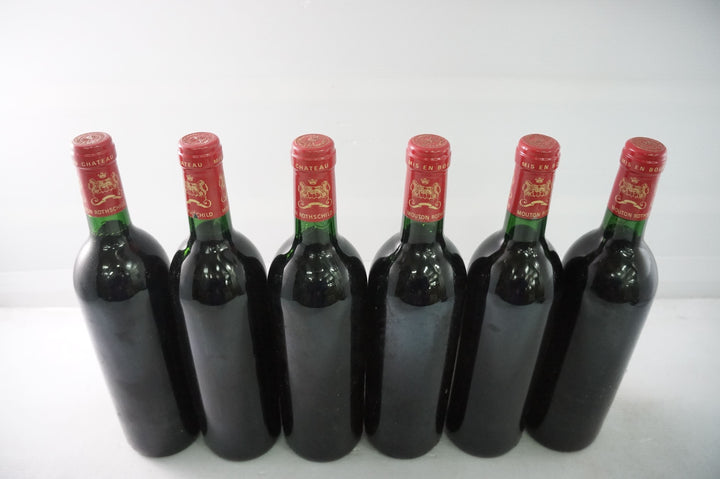 Chateau Mouton Rothschild OWC 1986 *