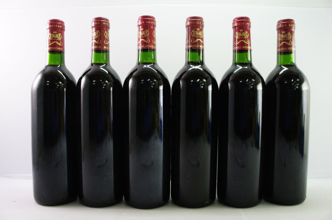 Chateau Mouton Rothschild 1986 *