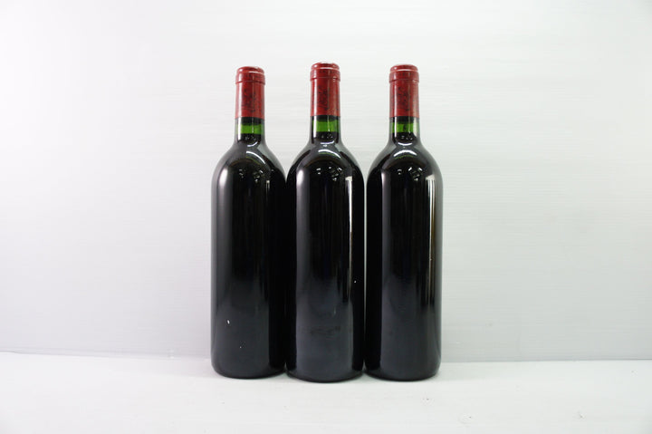 Chateau Montrose 1990 *