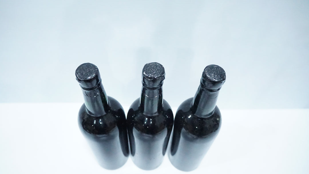 Taylor's Fladgate Vintage Port 1963 *